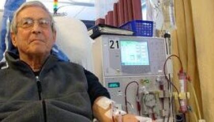 640px Patient receiving dialysis 03